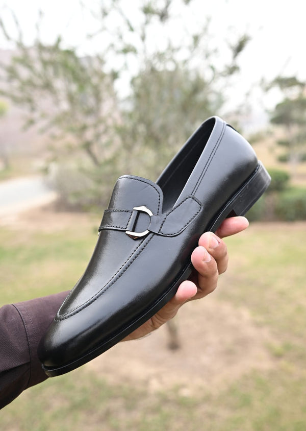 B2 Black Plain Leather Loafer